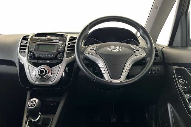 Hyundai IX20 1.6 SE Euro 6 5dr Grey