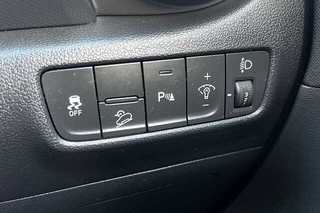 Hyundai KONA 1.0 T-GDi MHEV Premium Euro 6 (s/s) 5dr Red