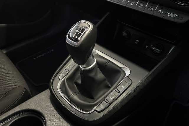 Hyundai KONA 1.0 T-GDi MHEV Premium Euro 6 (s/s) 5dr White