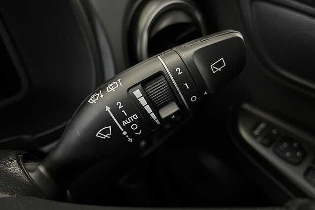 Hyundai KONA 1.0 T-GDi MHEV Premium Euro 6 (s/s) 5dr White