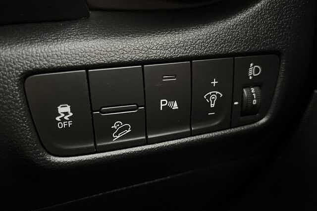 Hyundai KONA 1.0 T-GDi MHEV Premium Euro 6 (s/s) 5dr White