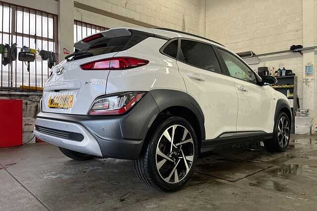 Hyundai KONA 1.0 T-GDi MHEV Premium Euro 6 (s/s) 5dr White