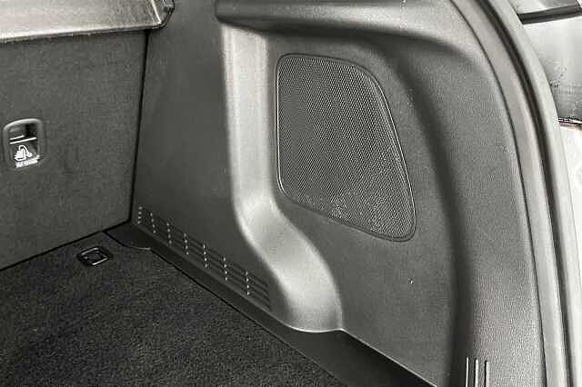 Hyundai KONA 39kWh Premium Auto 5dr (10.5kW Charger)