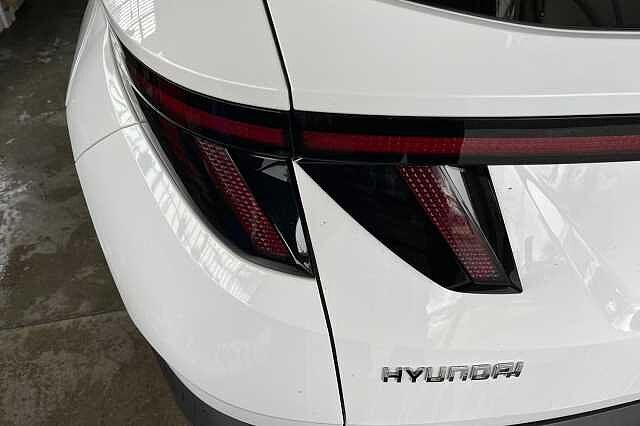 Hyundai TUCSON 1.6 T-GDi Premium Euro 6 (s/s) 5dr White