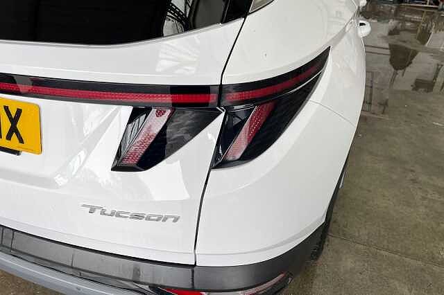Hyundai TUCSON 1.6 T-GDi Premium Euro 6 (s/s) 5dr White