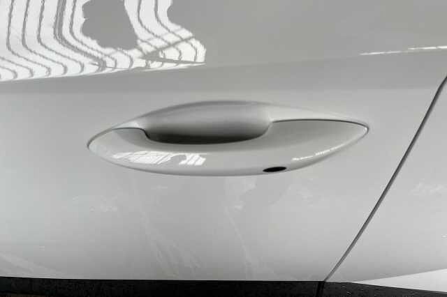 Hyundai TUCSON 1.6 T-GDi Premium Euro 6 (s/s) 5dr White