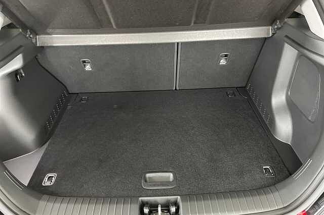 Hyundai KONA 64kWh Ultimate Auto 5dr (10.5kW Charger)