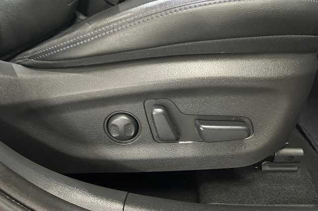 Hyundai KONA 64kWh Ultimate Auto 5dr (10.5kW Charger)