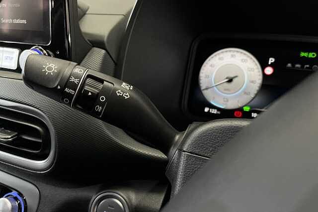 Hyundai KONA 64kWh Ultimate Auto 5dr (10.5kW Charger)