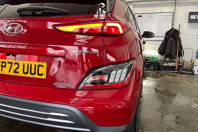 Hyundai KONA 64kWh Ultimate Auto 5dr (10.5kW Charger)