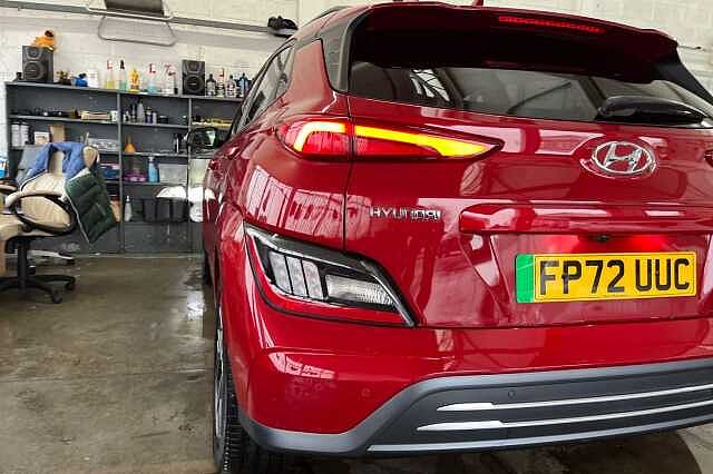 Hyundai KONA 64kWh Ultimate Auto 5dr (10.5kW Charger)