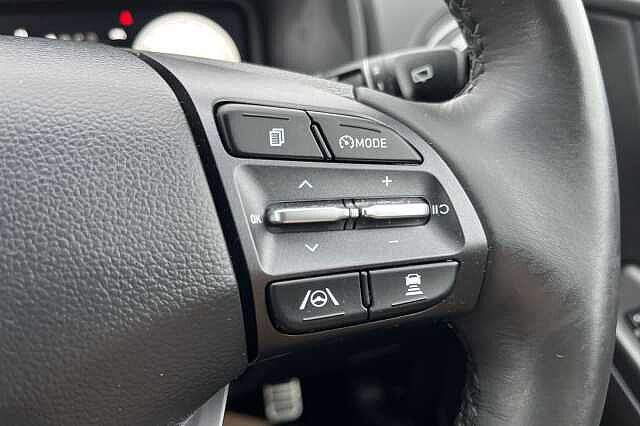 Hyundai KONA 64kWh Ultimate Auto 5dr (10.5kW Charger) Blue