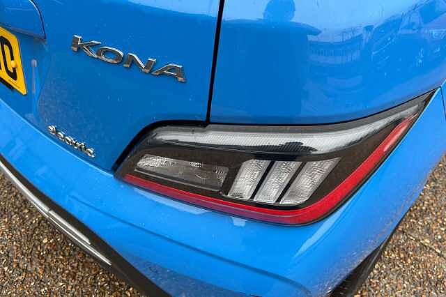 Hyundai KONA 64kWh Ultimate Auto 5dr (10.5kW Charger) Blue