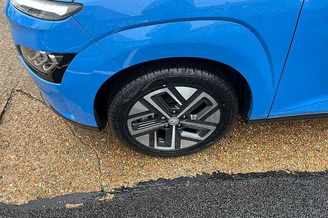 Hyundai KONA 64kWh Ultimate Auto 5dr (10.5kW Charger) Blue