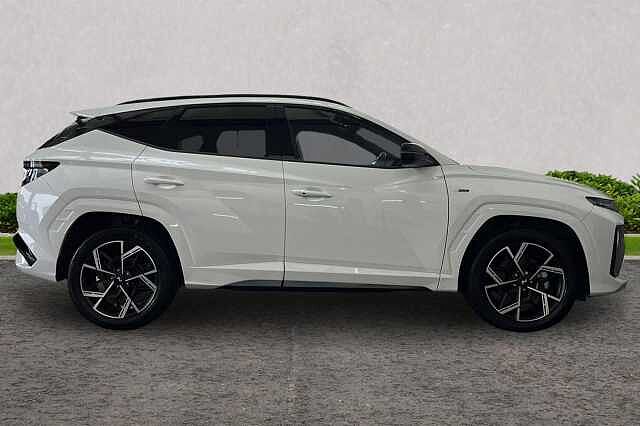 Hyundai TUCSON 1.6T N Line Auto Euro 6 (s/s) 5dr White