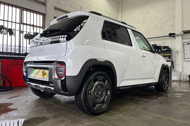 Hyundai INSTER Long Range 49kWh Cross Auto 5dr