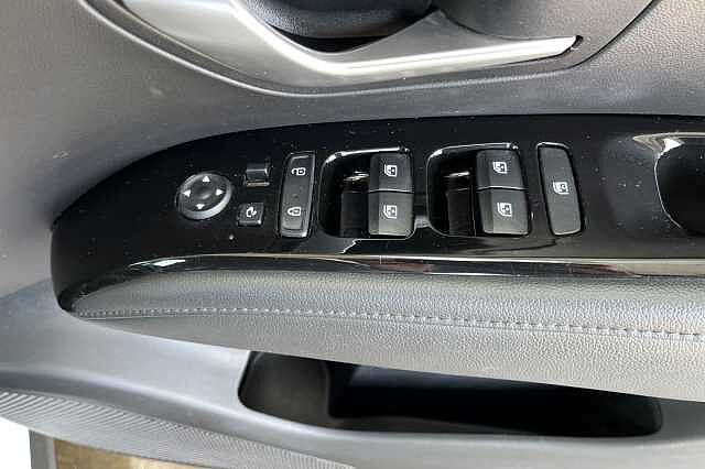 Hyundai TUCSON 1.6 h T-GDi Premium Auto Euro 6 (s/s) 5dr White