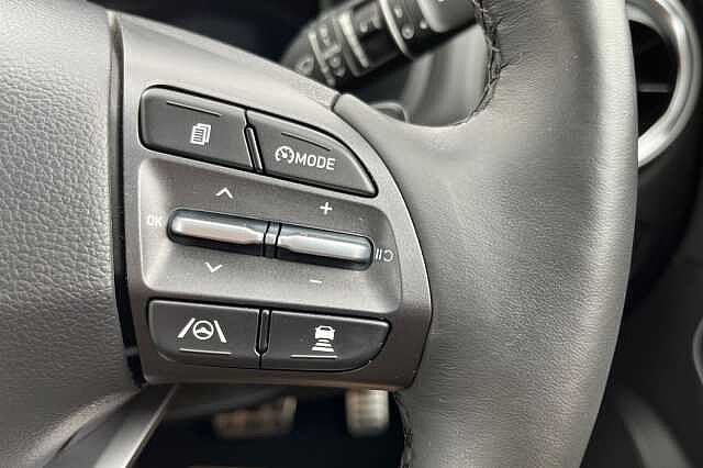 Hyundai KONA 64kWh Ultimate Auto 5dr (10.5kW Charger)