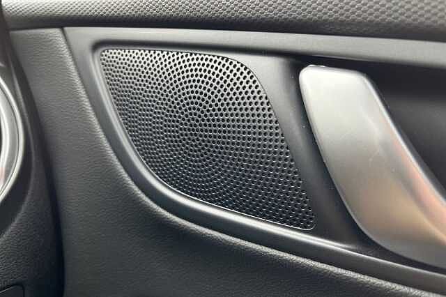 Hyundai KONA 64kWh Ultimate Auto 5dr (10.5kW Charger)