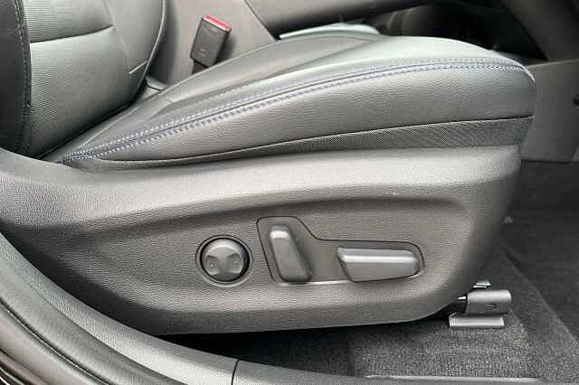 Hyundai KONA 64kWh Ultimate Auto 5dr (10.5kW Charger)