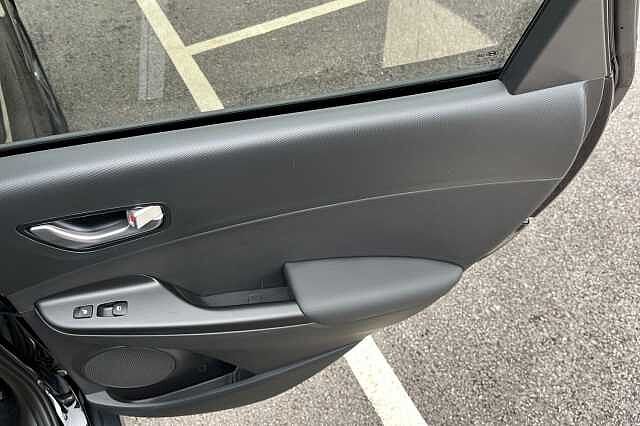 Hyundai KONA 64kWh Ultimate Auto 5dr (10.5kW Charger)