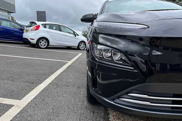 Hyundai KONA 64kWh Ultimate Auto 5dr (10.5kW Charger)