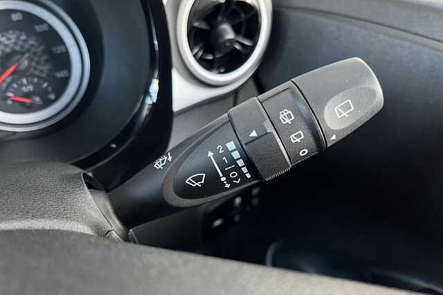 Hyundai i10 1.2 Premium Euro 6 (s/s) 5dr